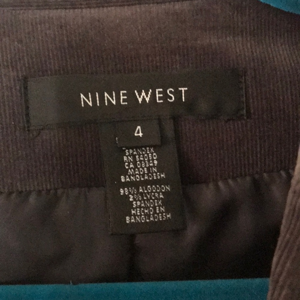 Nine West jacket. Size 4. - Picture 2 of 8